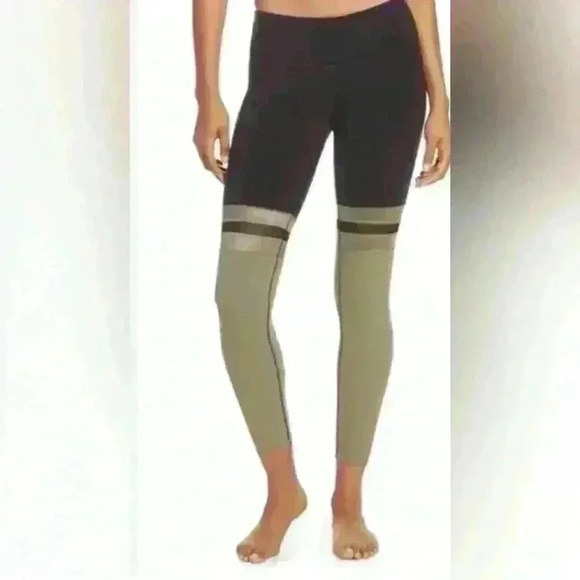 Alo Yoga Player High Waist 7/8
Leggings Olive Green & Black - Picture 1 of 3
